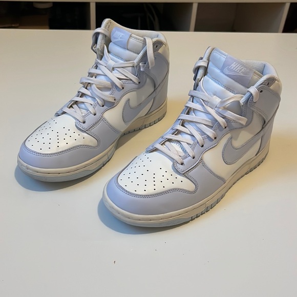 Women’s Nike Dunk High ‘Football Grey’ - Picture 1 of 8